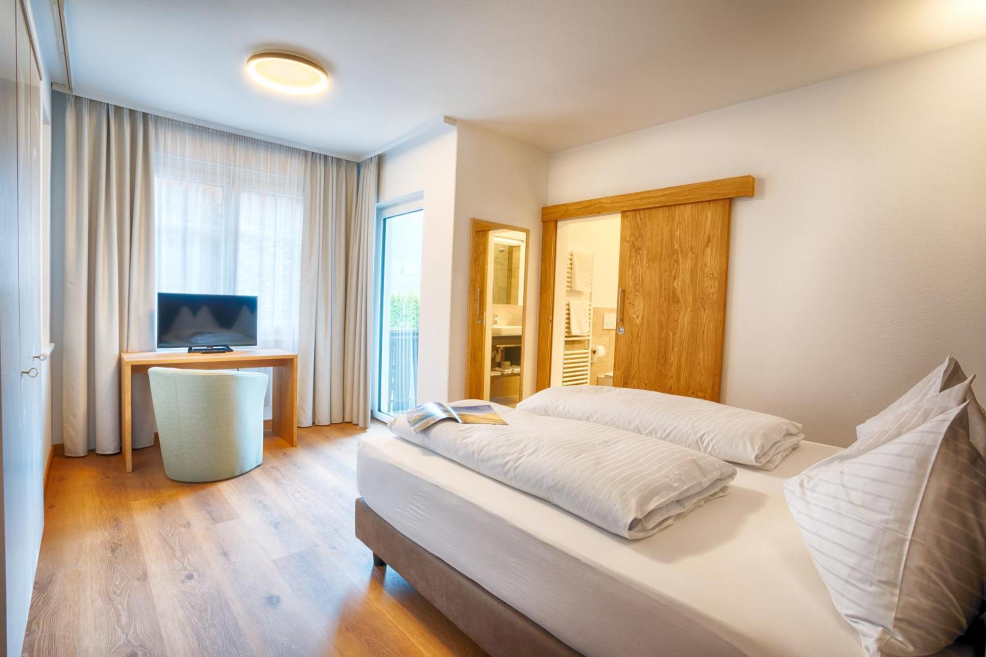 Hotel Lamm Naturns Exterior foto